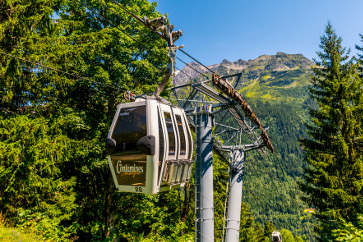 Summer schedule Gorge gondola lift Contamines ski area 